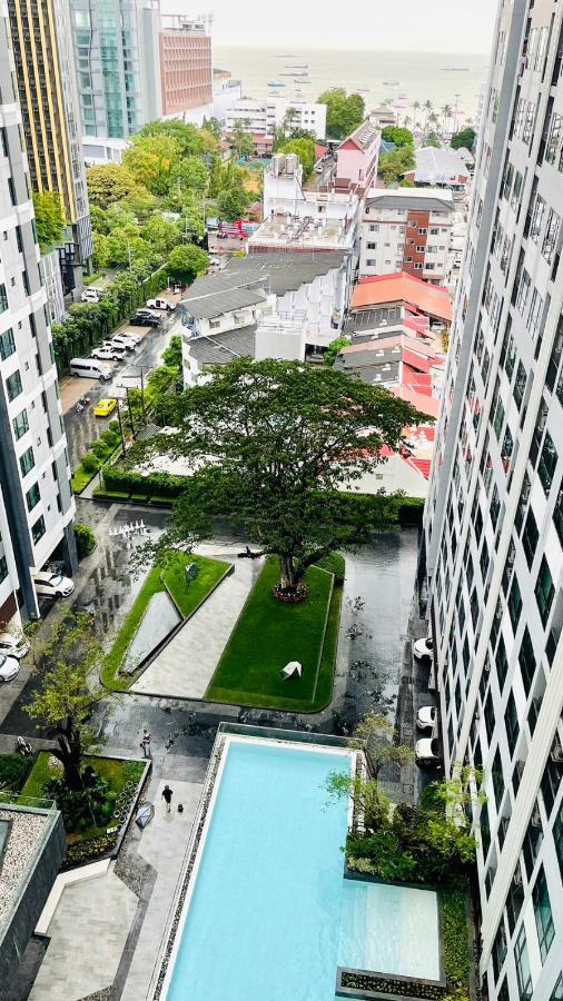The Base Central Pattaya 2 Bed 2 Bath By Numam Exteriör bild