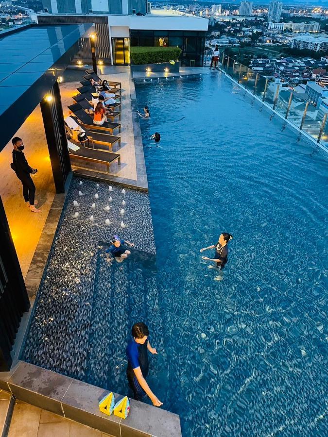 The Base Central Pattaya 2 Bed 2 Bath By Numam Exteriör bild