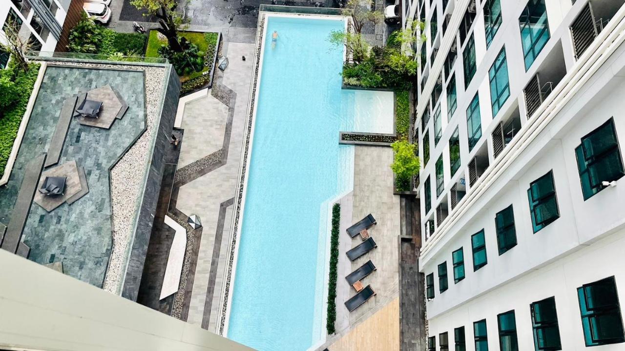 The Base Central Pattaya 2 Bed 2 Bath By Numam Exteriör bild