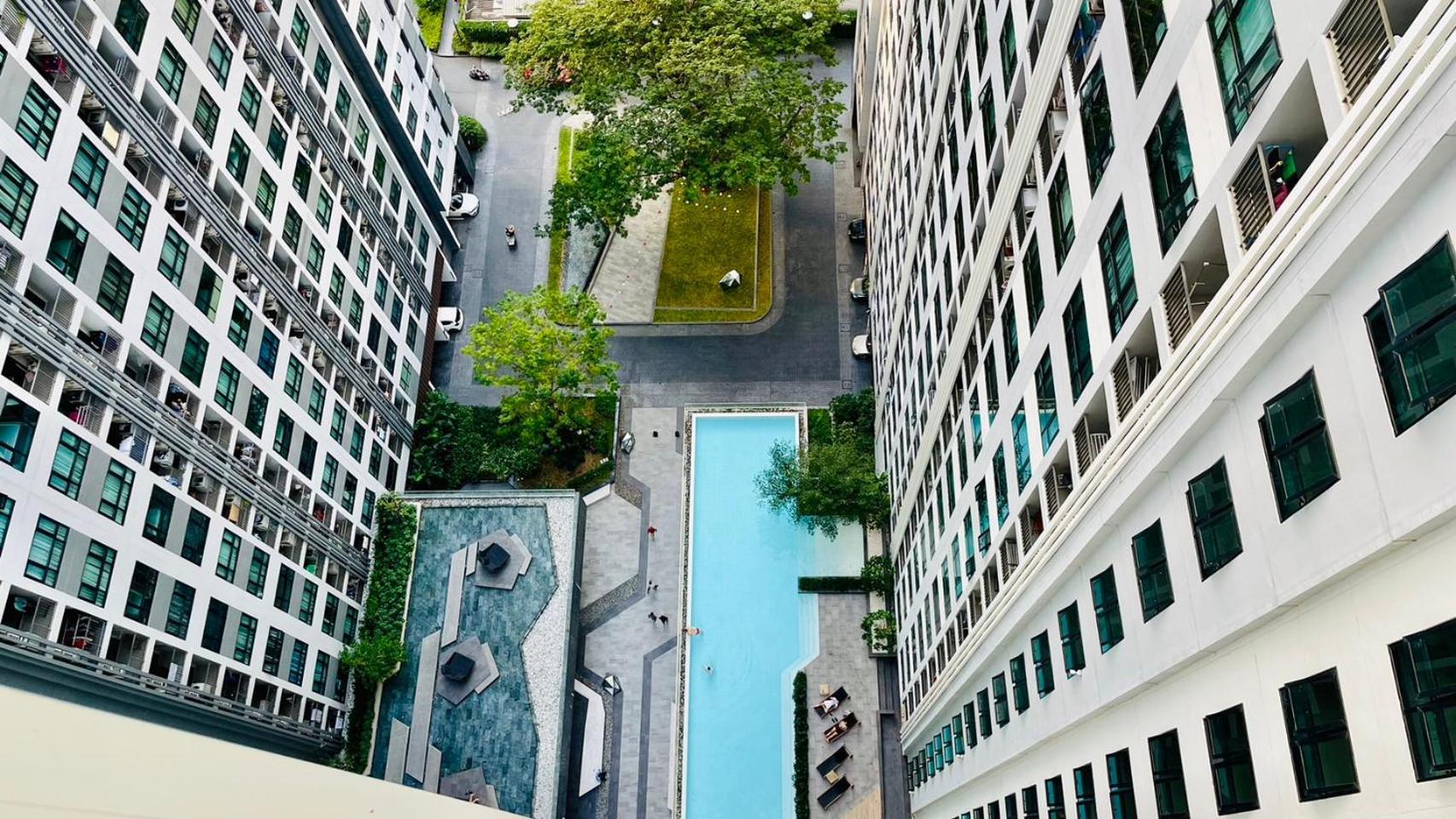 The Base Central Pattaya 2 Bed 2 Bath By Numam Exteriör bild
